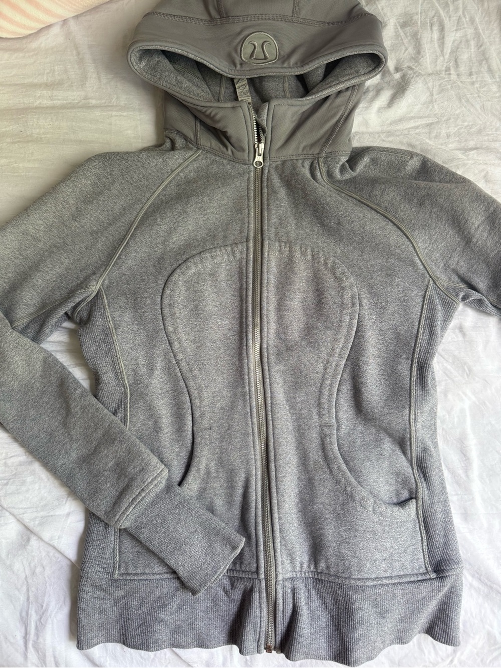 Lululemon full zip scuba